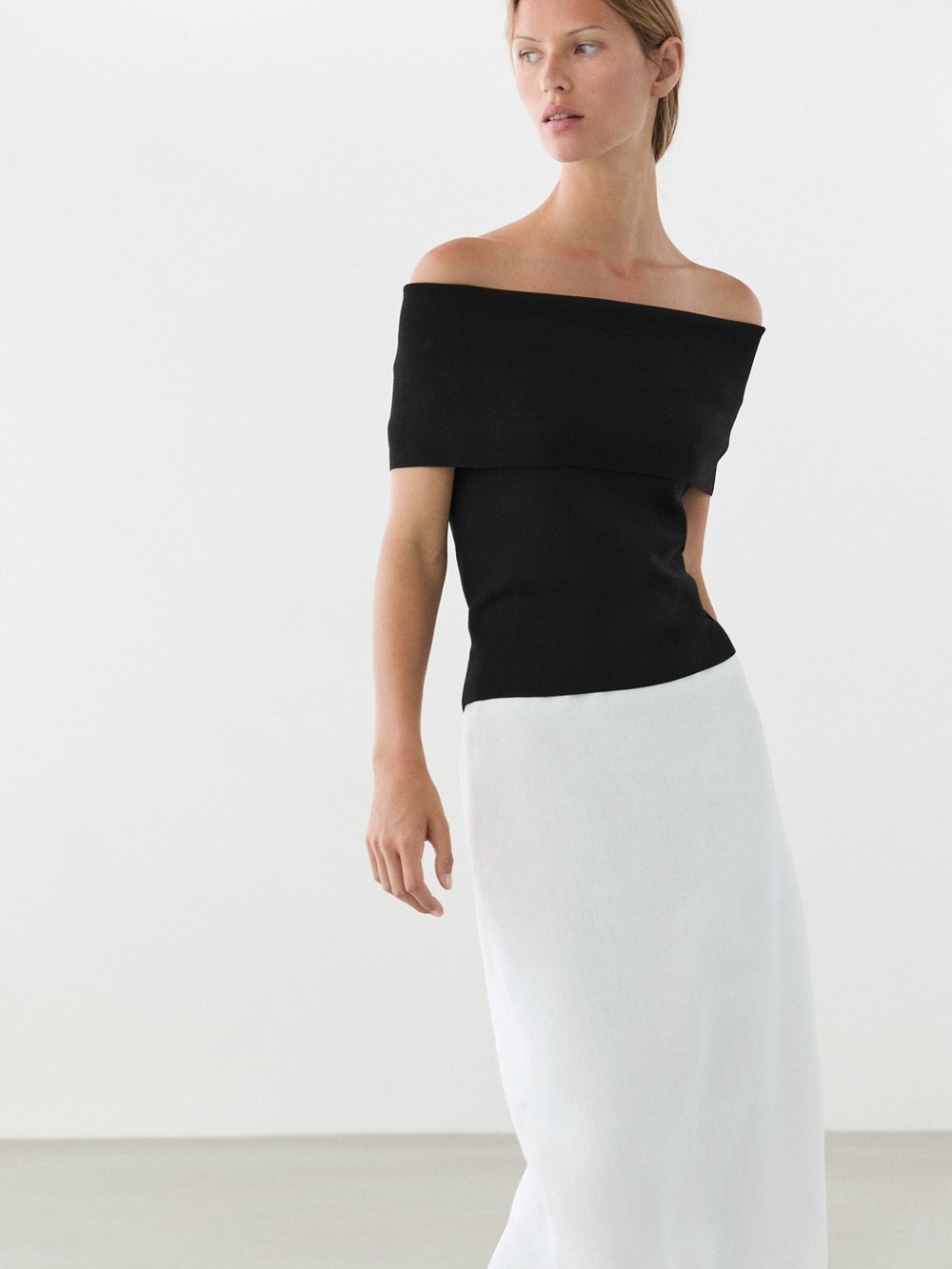Massimo Dutti Black Off-Shoulder Tube Top
